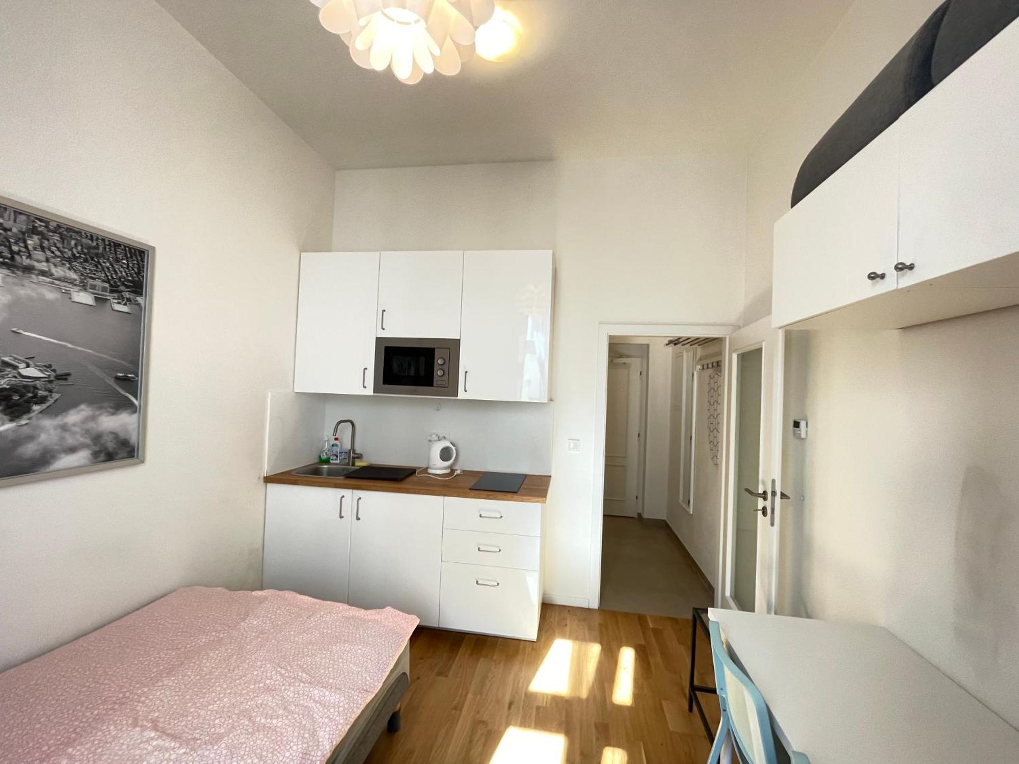 Cosy Small In 1 On Metro Muzeum Daire *